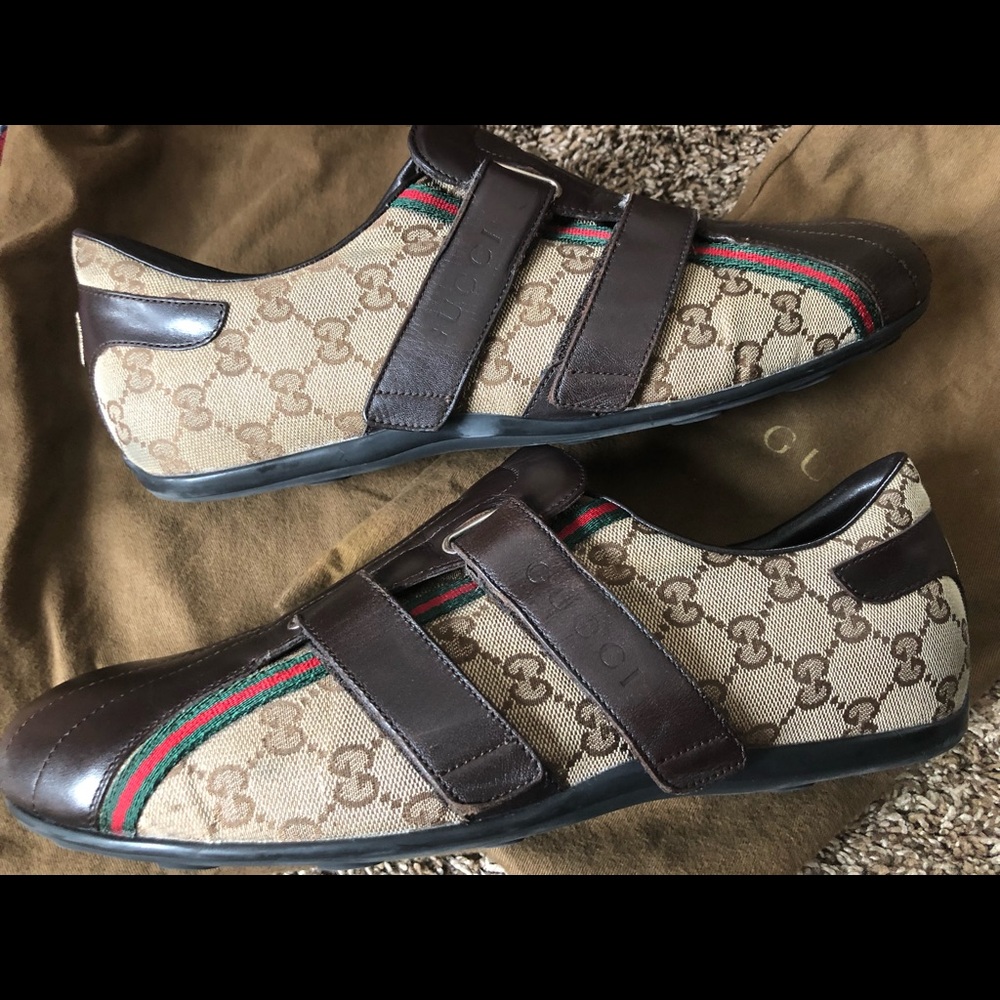 GUCCI MENS ‘NEW PRAGA’ SNEAKERS